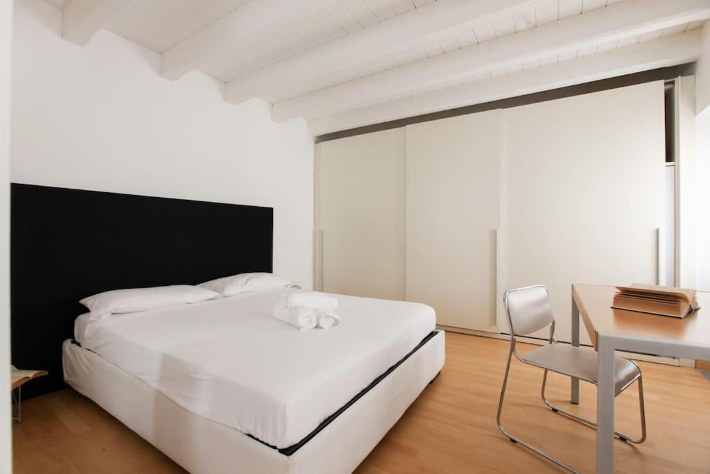 Hacca Collection - Open Space In Porta Ticinese Milan Luaran gambar